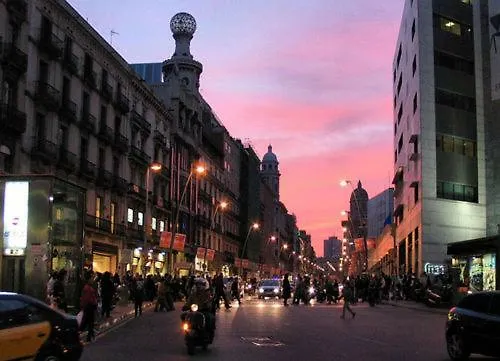 Plaza Universitat Barcelona 0*,